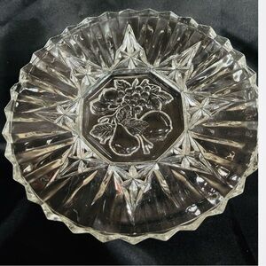 Plate raised Fruit design FEDERAL GLASS Co
"PIONEER"pattern~1940'S
7 in.